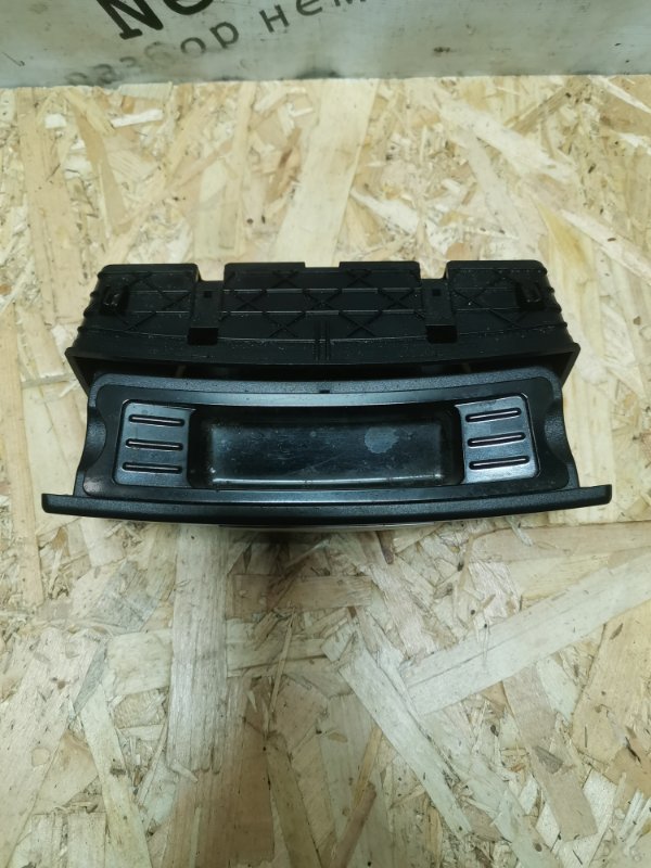 Пепельница BMW 3-Series 2006 E91