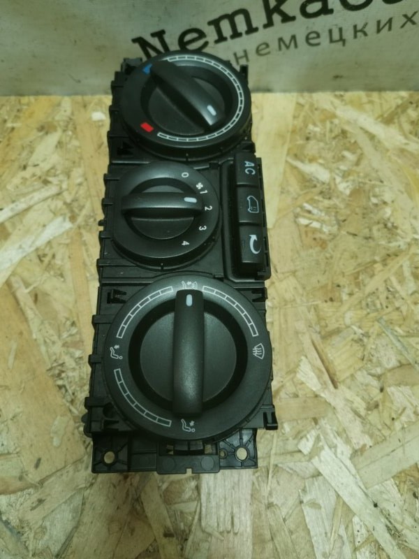 Блок управления отопителем Volkswagen Transporter T5 2008 Caravelle