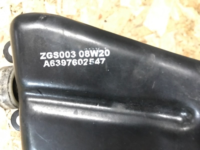 Ролик сдвижной двери Mercedes Vito 2004 639