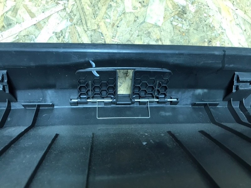 Накладка замка багажника Volkswagen Passat B6 2006 Седан