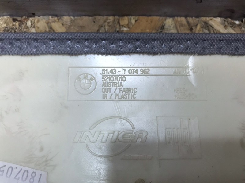 Обшивка потолка BMW 3-Series E90 2006