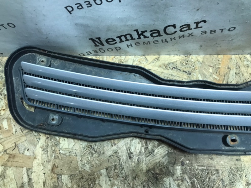 Решетка капота Mercedes E55 AMG 1999 W210