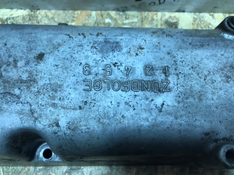 Крышка клапанная Mercedes T1 1990 309