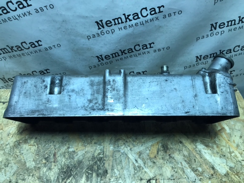 Крышка клапанная Mercedes T1 1990 309