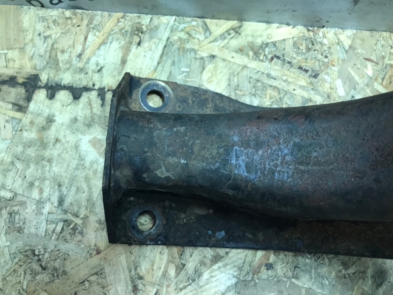 Кронштейн КПП Mercedes T1 1990 309