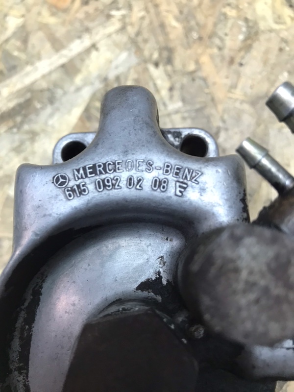 Кронштейн топливного фильтра Mercedes T1 1990 309