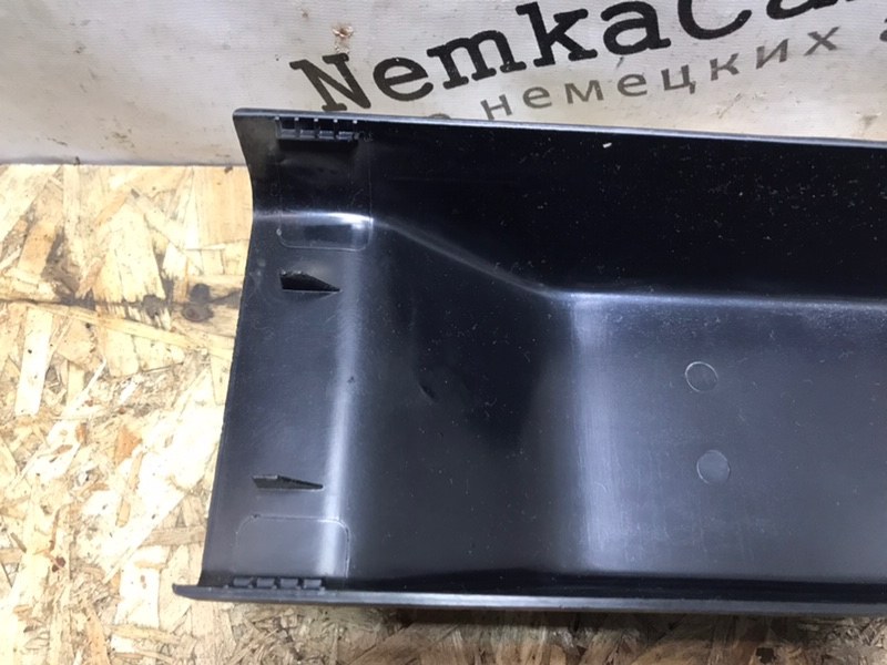 Обшивка двери багажника Mercedes G-CLASS W463