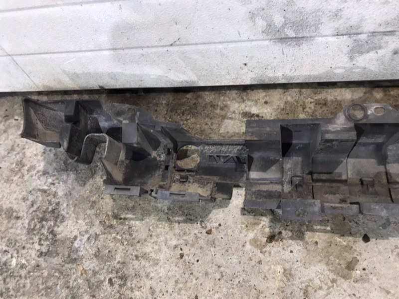 Кронштейн датчика парковки Mercedes Vito 2005 639