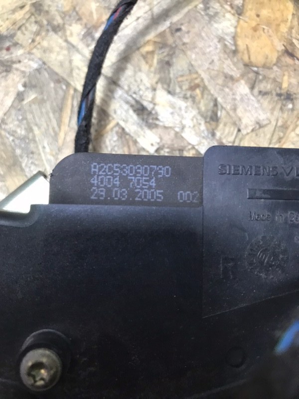 Замок двери Mercedes Vito 2005 639