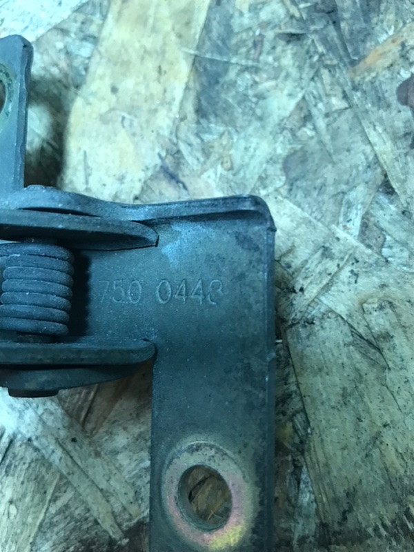 Замок капота Mercedes Vito 2001 638