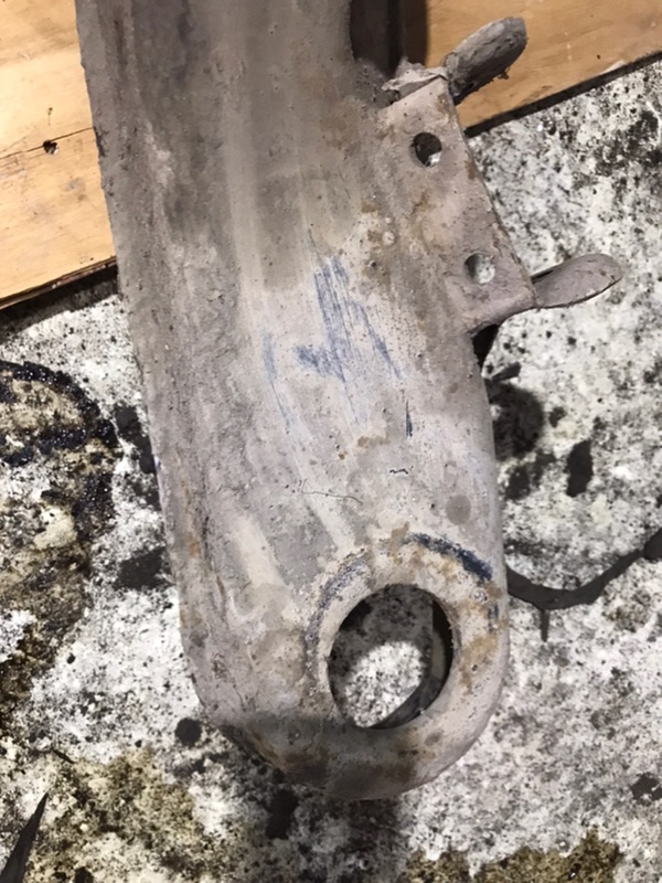 Балка подвески Mercedes w123 1985 Седан