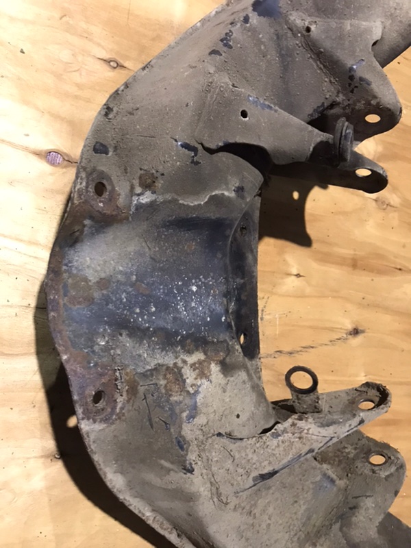 Балка подвески Mercedes w123 1985 Седан
