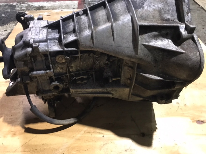 КПП 716.210 Mercedes w123 1985 Седан