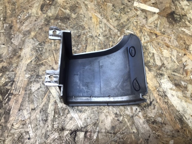 Накладка под фонарь Mercedes Vito 2005 639