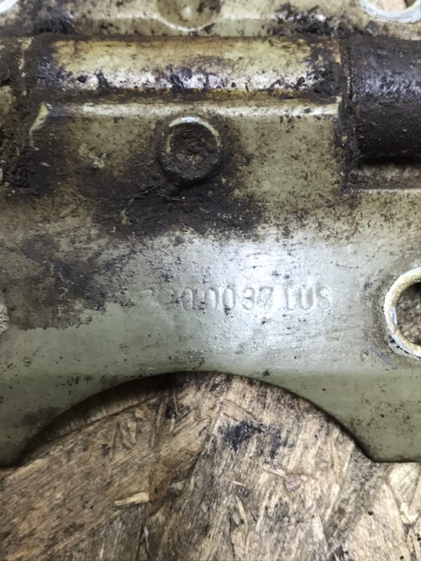 Петля двери Mercedes w123 1985 Седан