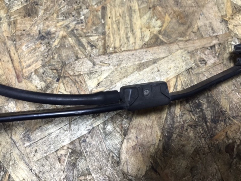 Поводок дворника Mercedes Vito 2005 639