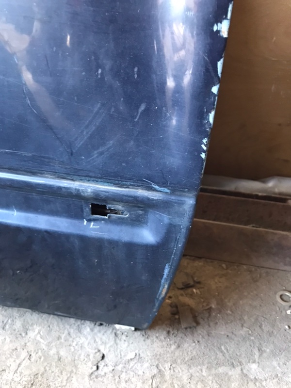 Дверь Mercedes W124 1987
