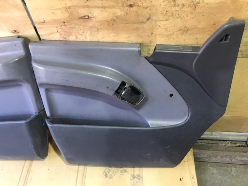 Обшивка двери (ПАРА) Mercedes Vito 2001 638