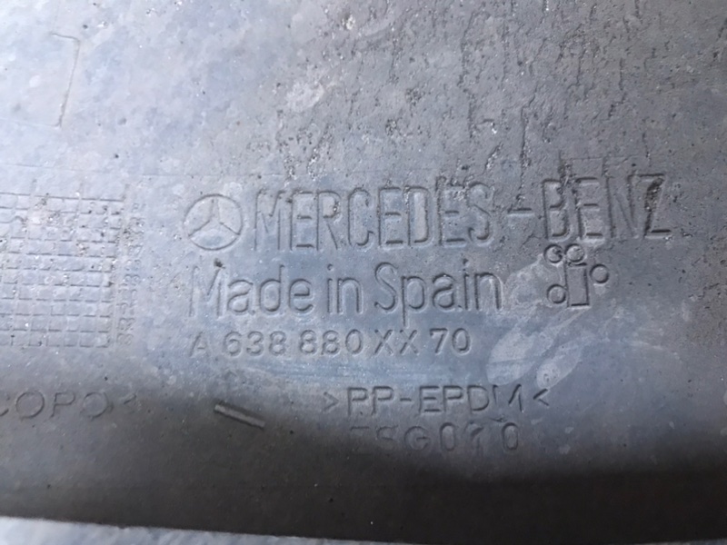 Бампер Mercedes Vito 1996 638