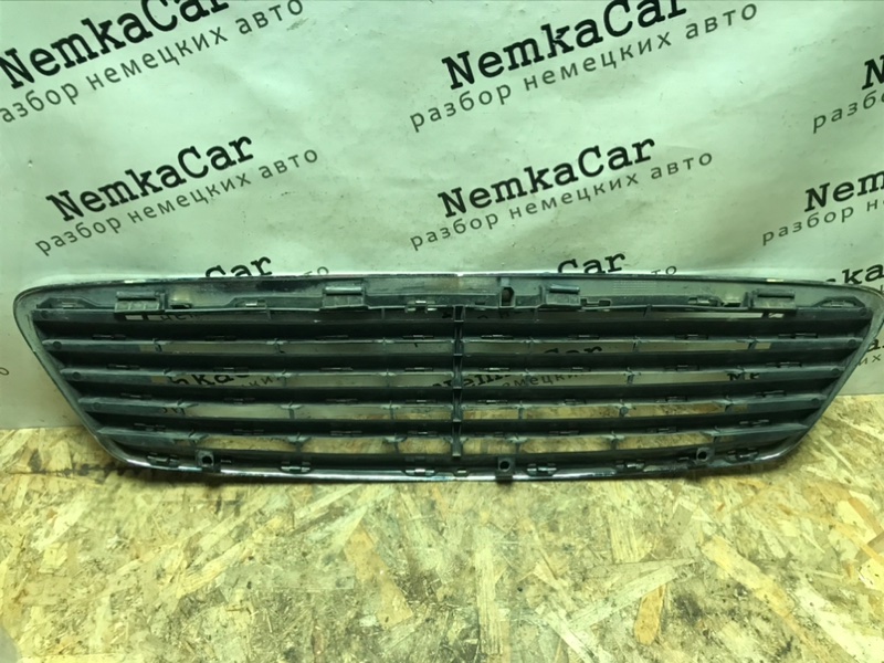 Решетка радиатора Mercedes S-Klass 1999 W220