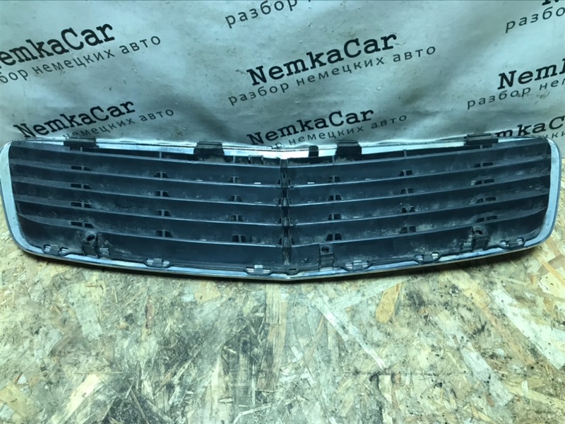 Решетка радиатора Mercedes S-Klass 1999 W220