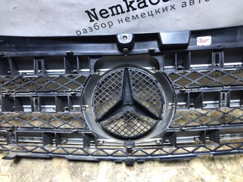Решетка радиатора Mercedes Vito 2010 639 рест