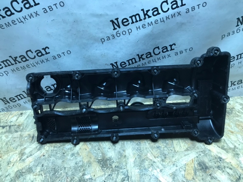 Клапанная крышка Mercedes Vito 2010 639 рест