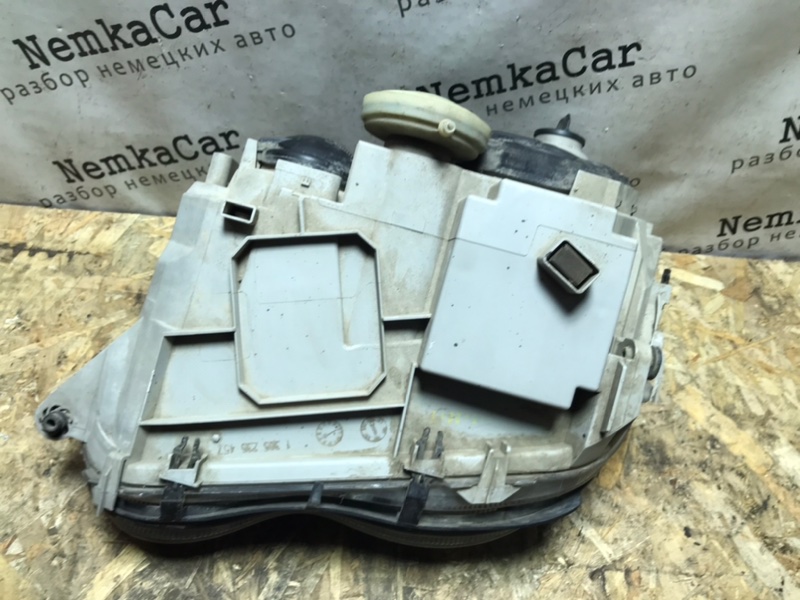 Фара Mercedes C-Class 2000 W203