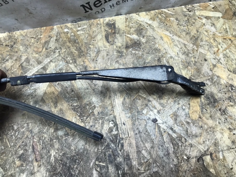 Поводок дворника Mercedes Vito 2010 639 рест