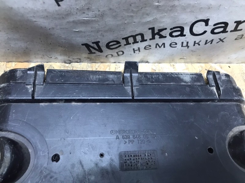 Крышка аккумулятора Mercedes Vito 2001 638