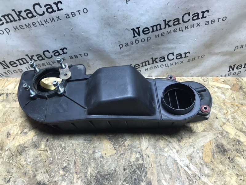 Резонатор воздушного фильтра Mercedes C-Class 2000 W203