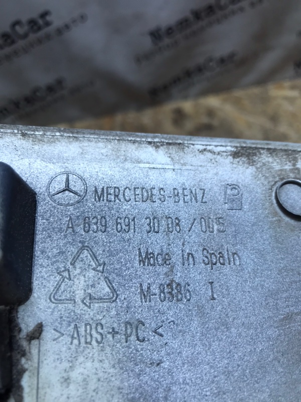 Молдинг крыла Mercedes Vito 2010 639 рест