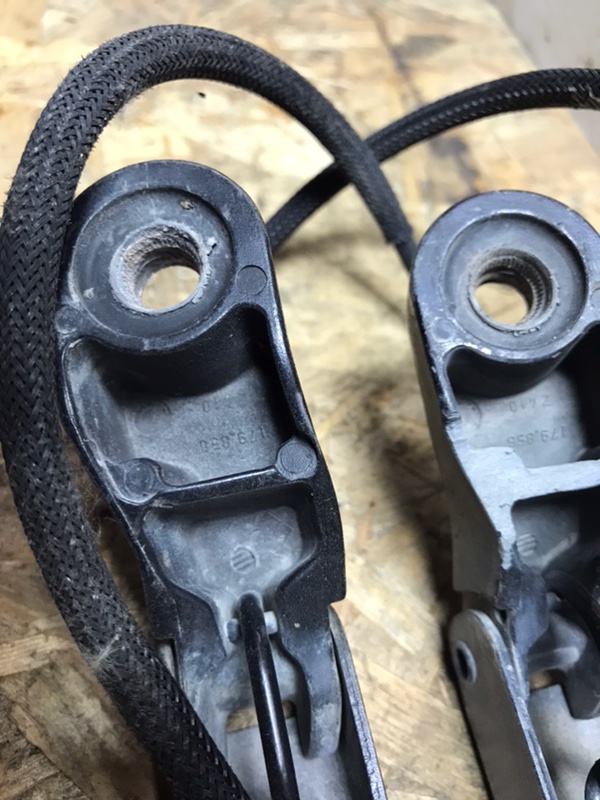Поводок дворника ПАРА Mercedes Vito 2001 638