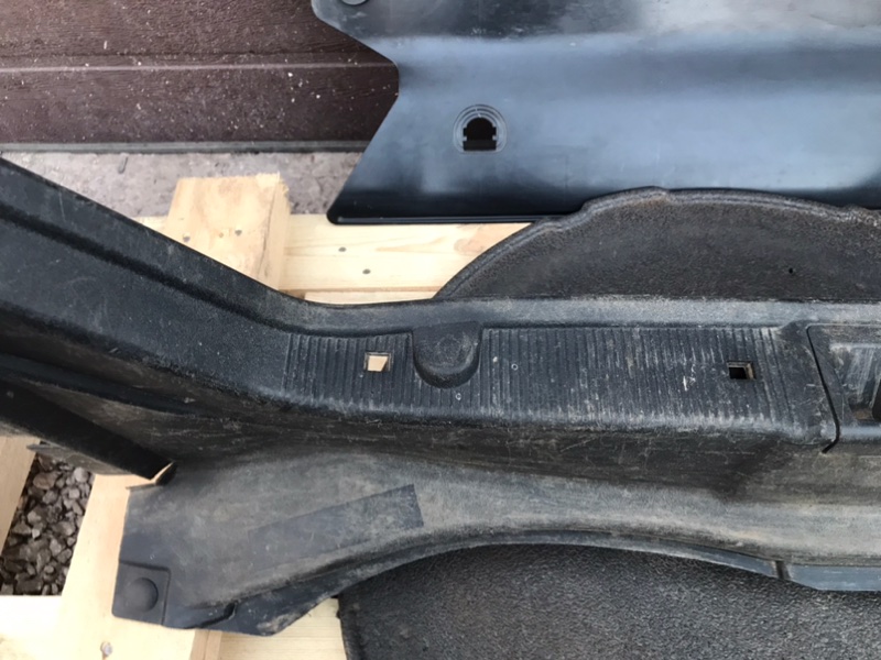 Обшивка багажника Mercedes C-Class 2000 W203