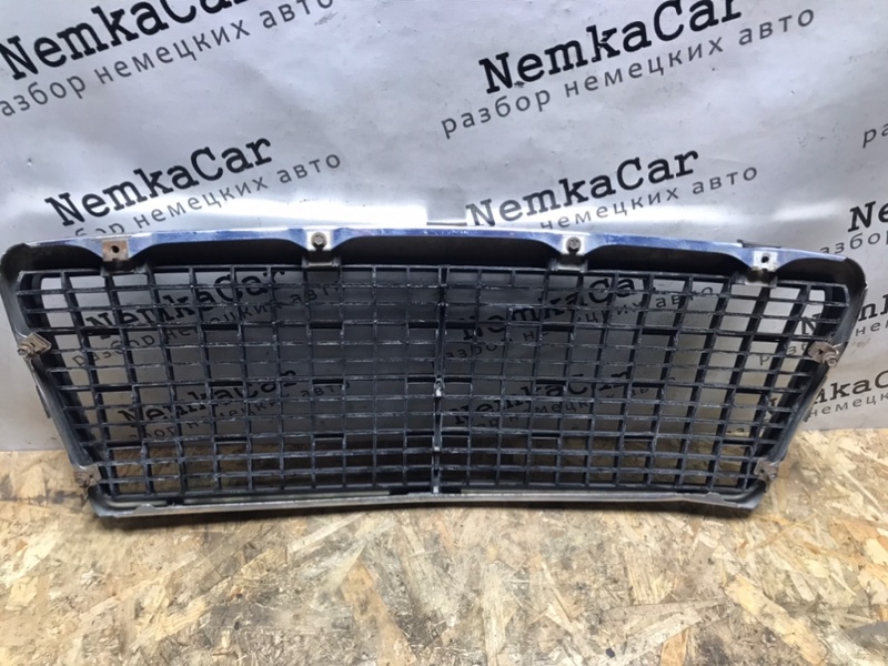Решетка радиатора Mercedes E-Classe 1993 W124 250D