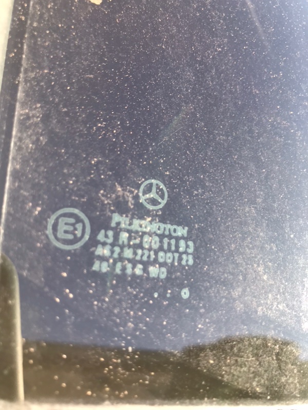 Стекло двери Mercedes C-Class 2000 W203