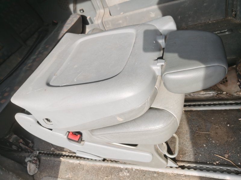 Сиденье Mercedes Vito 2004 639
