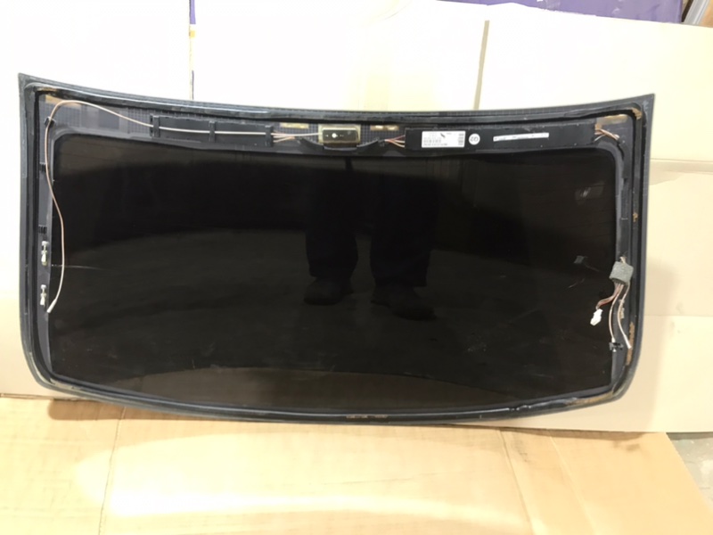 Стекло Mercedes C-Class 2000 W203