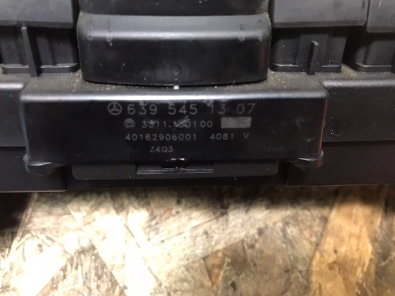 Блок кнопок салона Mercedes Vito 2004 639