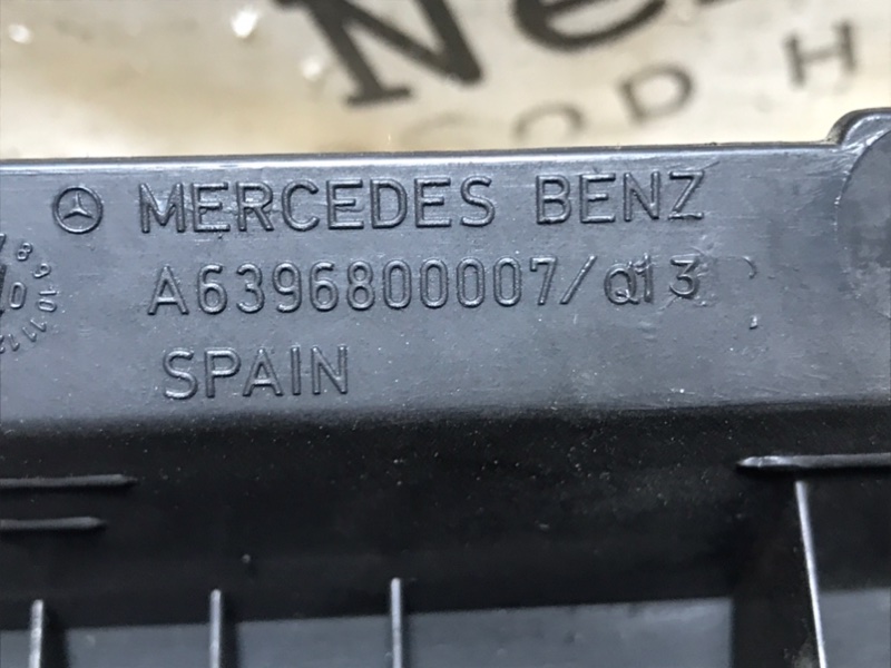 Накладка центральной консоли Mercedes Vito 2004 639