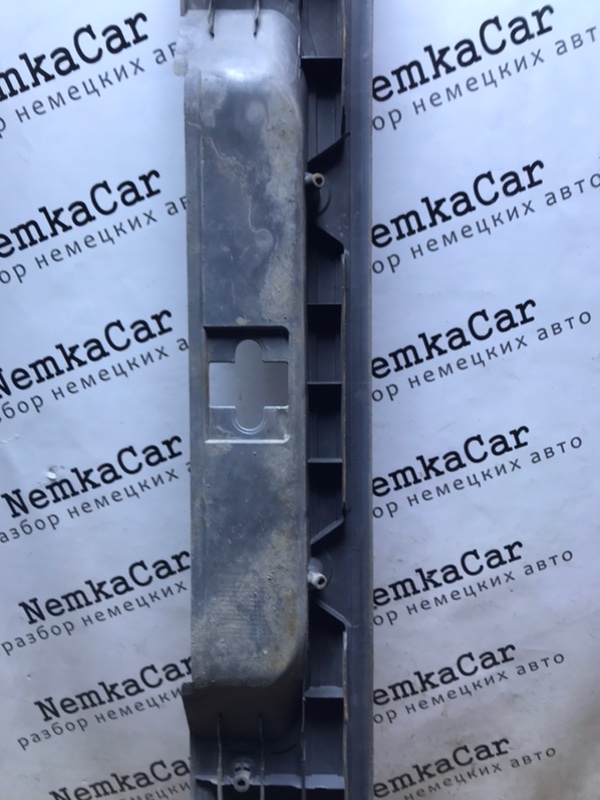 Накладка замка багажника Mercedes Vito 2004 639