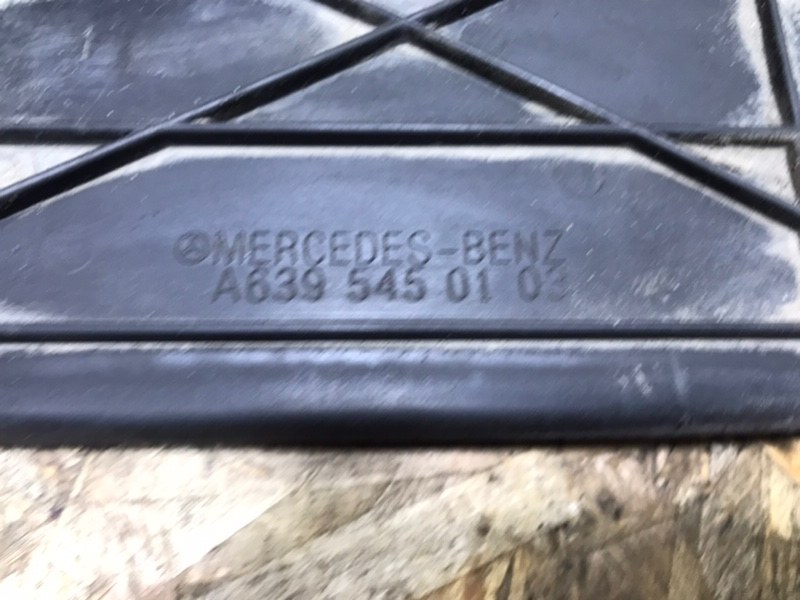 Крышка блока предохранителей Mercedes Vito 2004 639