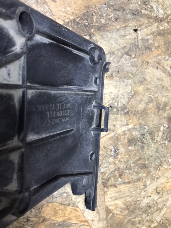 Крышка блока предохранителей Mercedes Vito 2004 639