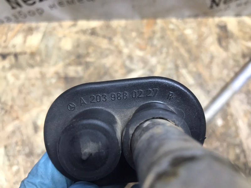 Патрубок отопителя Mercedes C-Class 2000 W203
