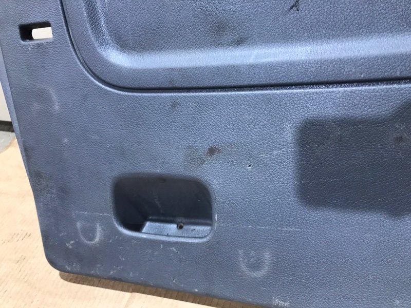 Обшивка двери багажника Mercedes Vito 2004 639