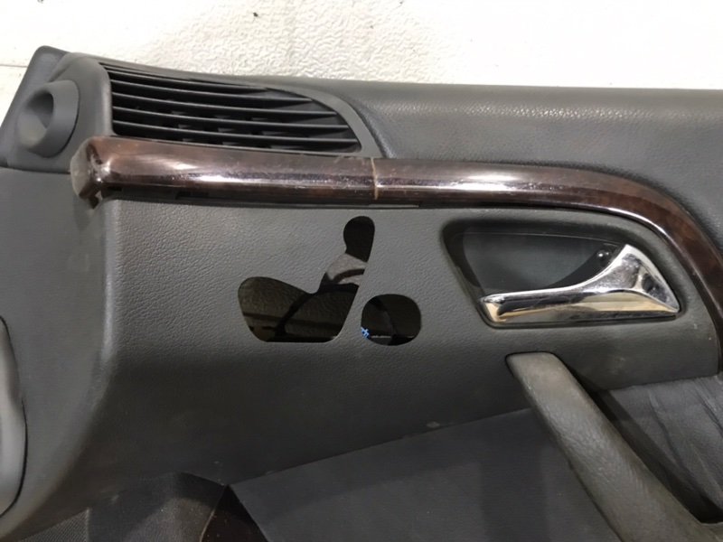Обшивка двери Mercedes S-Klass 2000 w220