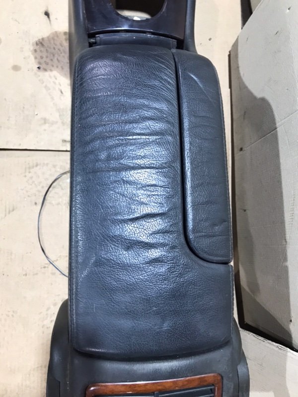 Подлокотник Mercedes S-Klass 2000 w220
