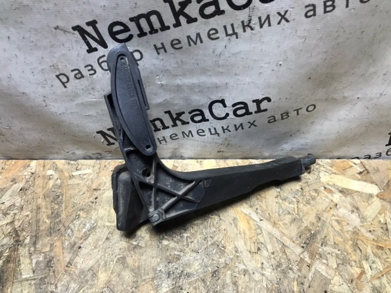 Кронштейн педали газа Mercedes E-Classe 1993 W124 250D