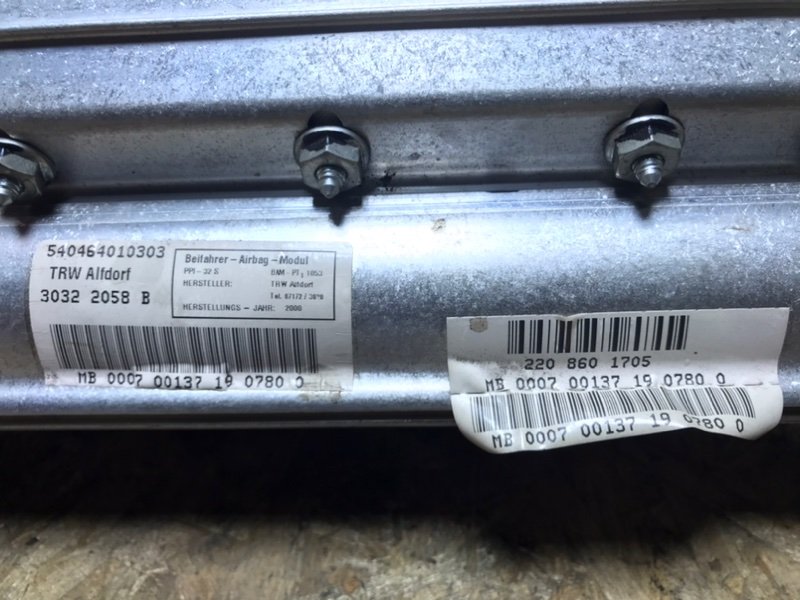 Подушка безопасности пассажира Mercedes S-Klass 2000 w220