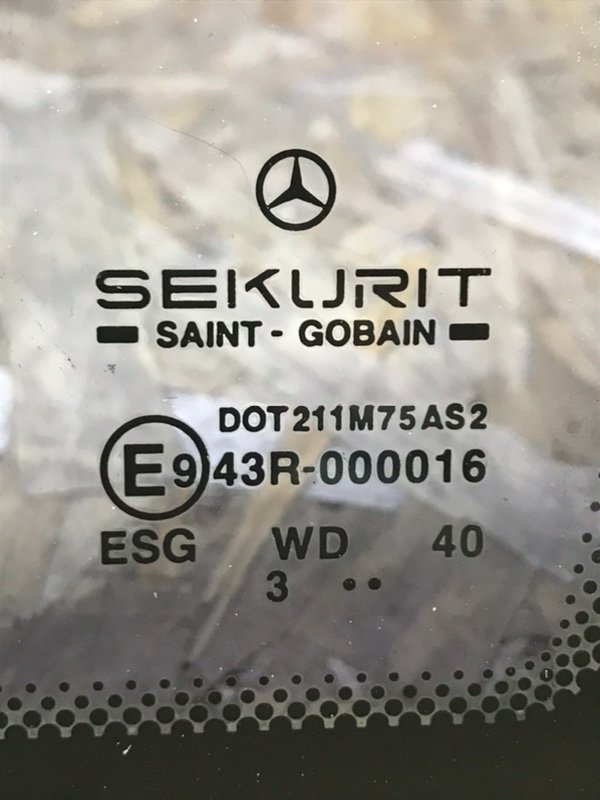 Стекло глухое Mercedes Vito 2004 639